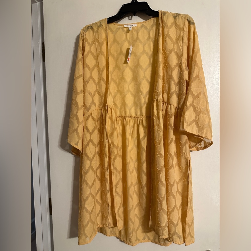 Women’s size M Maurices Golden Patterned Cardigan